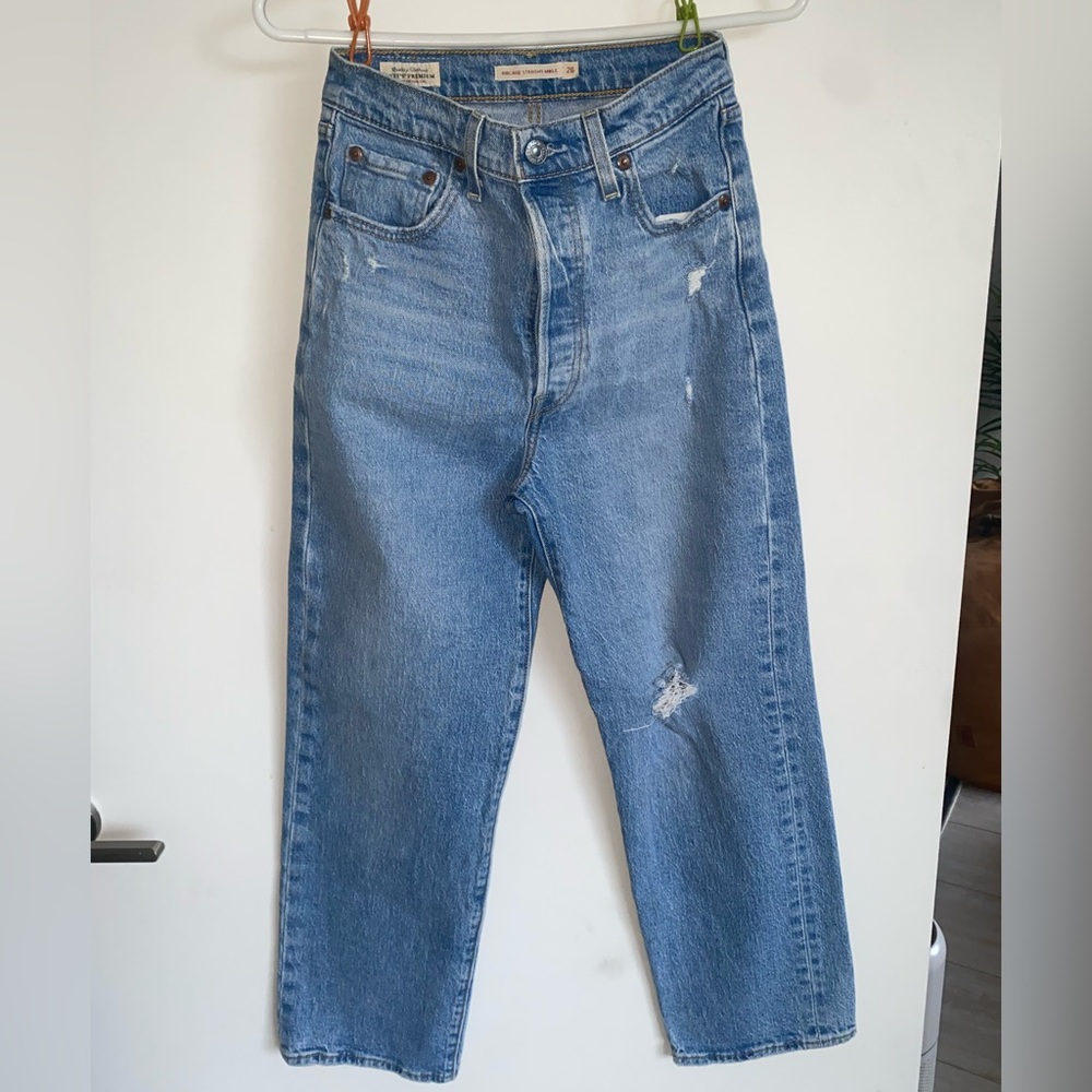 Levi Ribcage Straight Ankle size 26